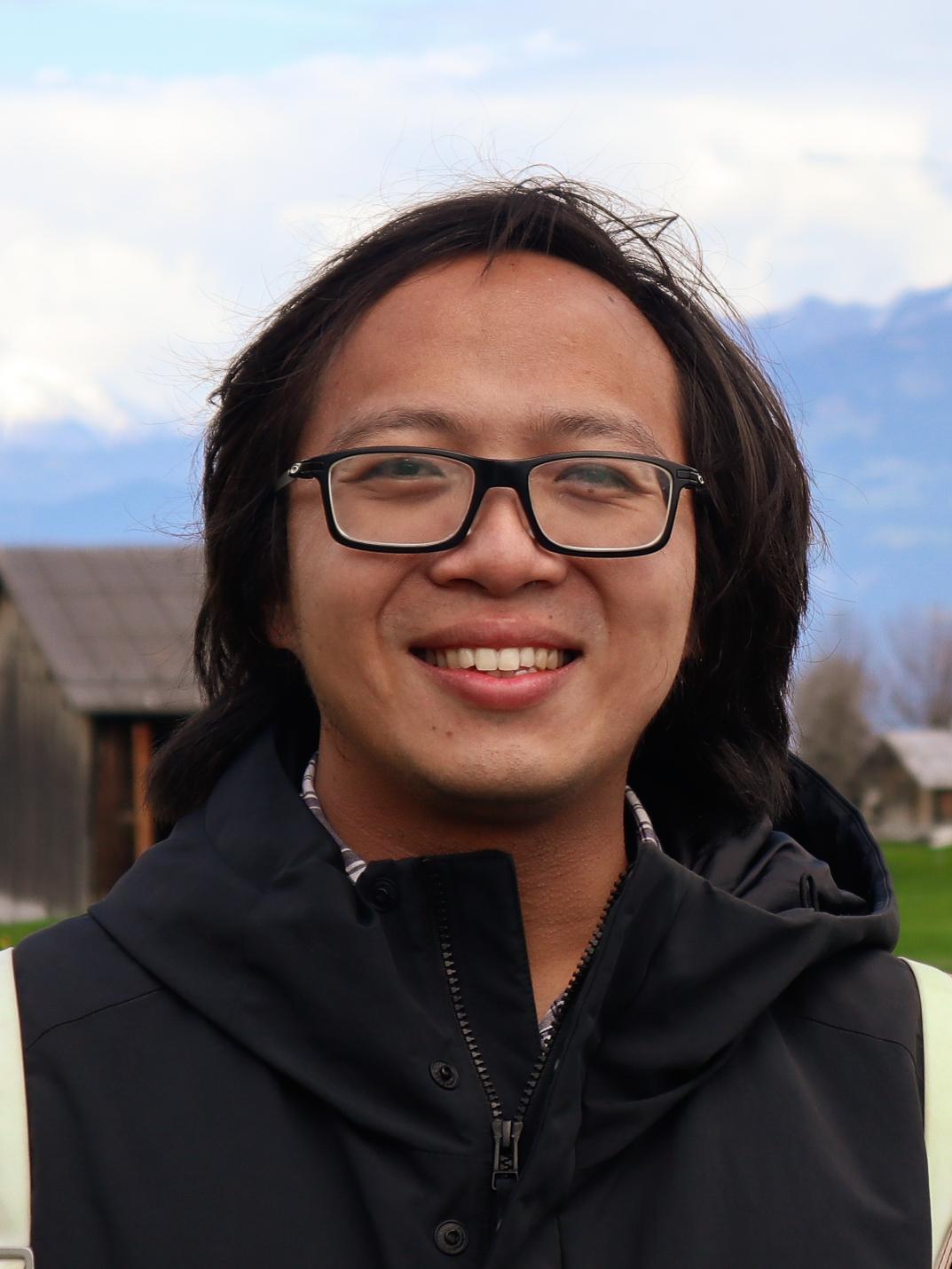 Dr.  Mikhael Johanes